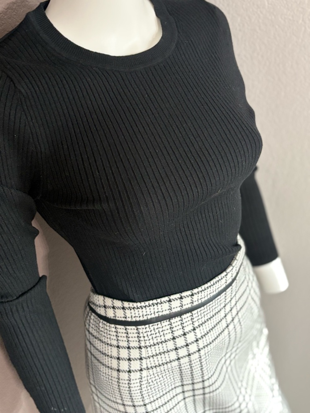 Banana Republic Black Ribbed Long Sleeve Crew Top